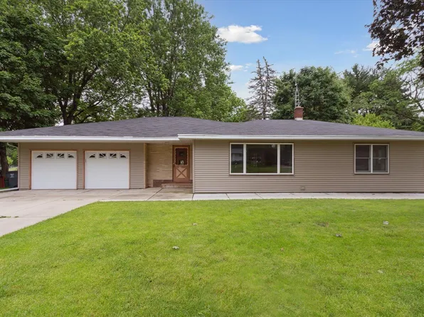 400 Green Hill Dr, Milton, WI 53563
