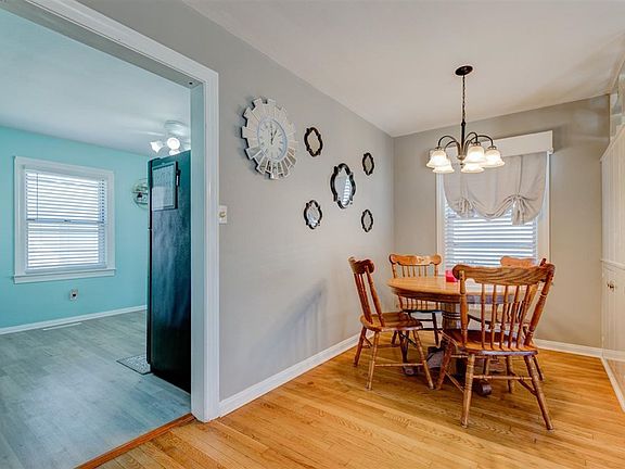 5th image of 3606 Trafalgar Ct
