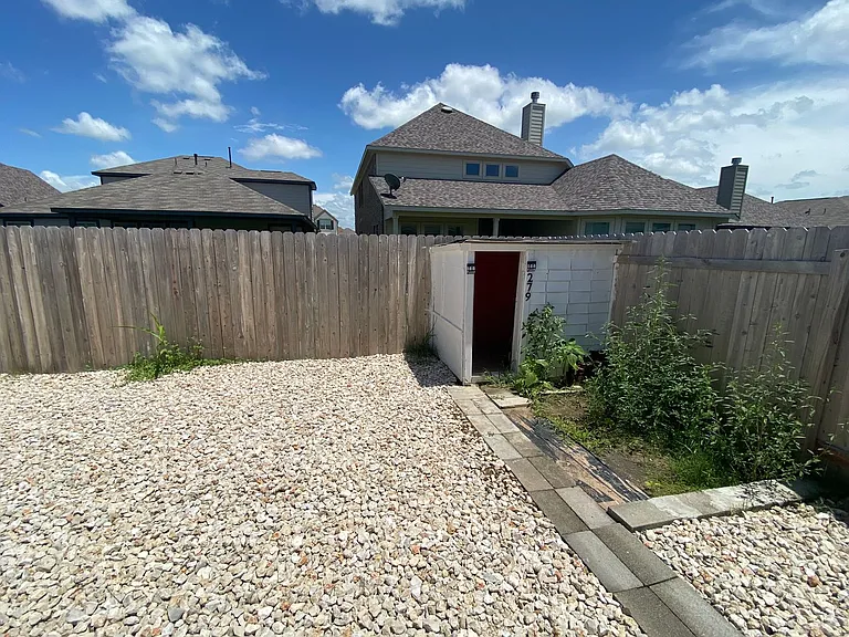 17115 Alturas Ave — Photo 23