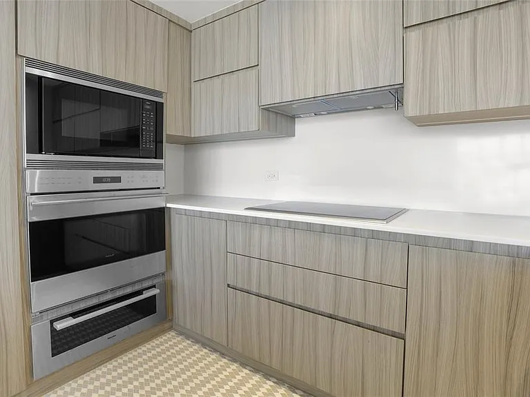 860 Ashford Ave #5C-1 — Photo 5