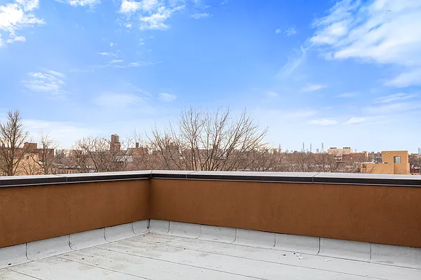 Rented by Friedman Mayer, LREB | media 13