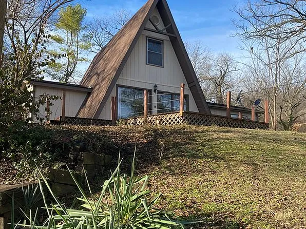 412 Kentucky St, Clarksville, MO 63336