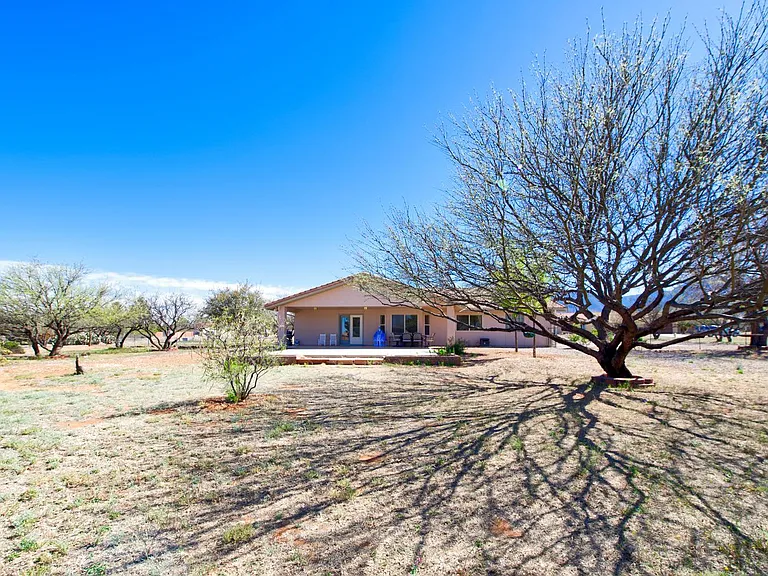 2601 E Suma Dr — Photo 24