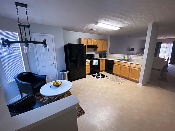 3rd image of 6580 Arbor Gate Dr SW
