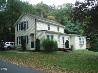 41 Cherry St, Sandy Hook, CT 06482