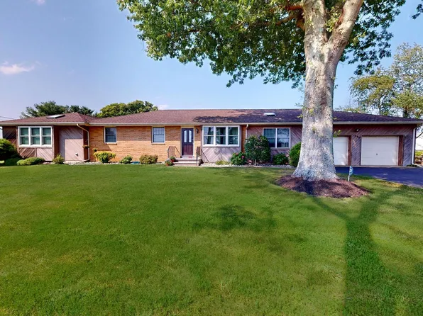 365 Forked Neck Rd, Shamong, NJ 08088