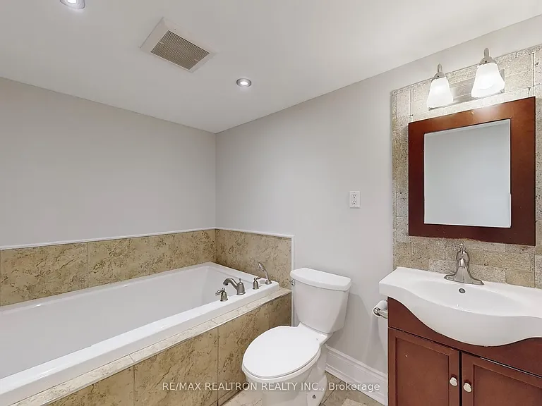 49 Exbury Rd #BASEMENT — Photo 10