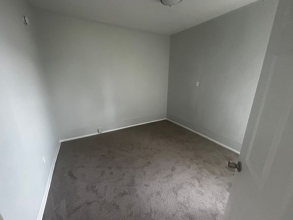3rd image of 212 1/2 Rancocas Rd #1