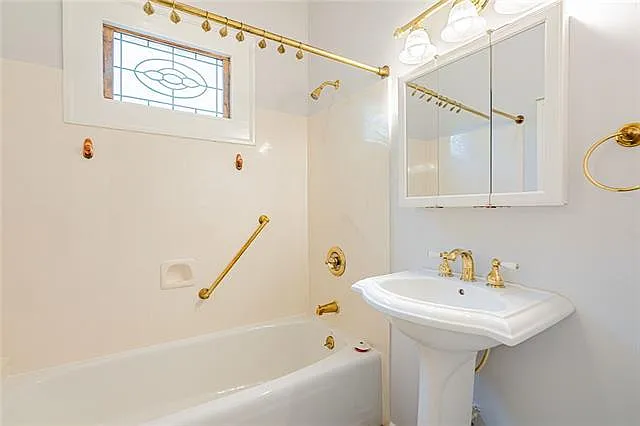 535 Jefferson Ave — Photo 11