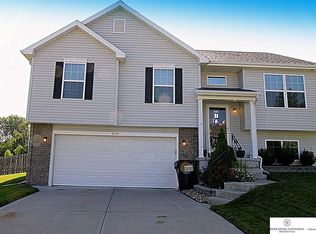 8039 N 147th St, Bennington, NE 68007