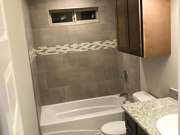 3rd image of 6434 Peoples Ave #6434