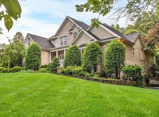 7813 Clara Chase Dr, Ooltewah, TN 37363