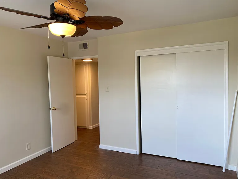 1980 S Garth Ave #4 — Photo 16