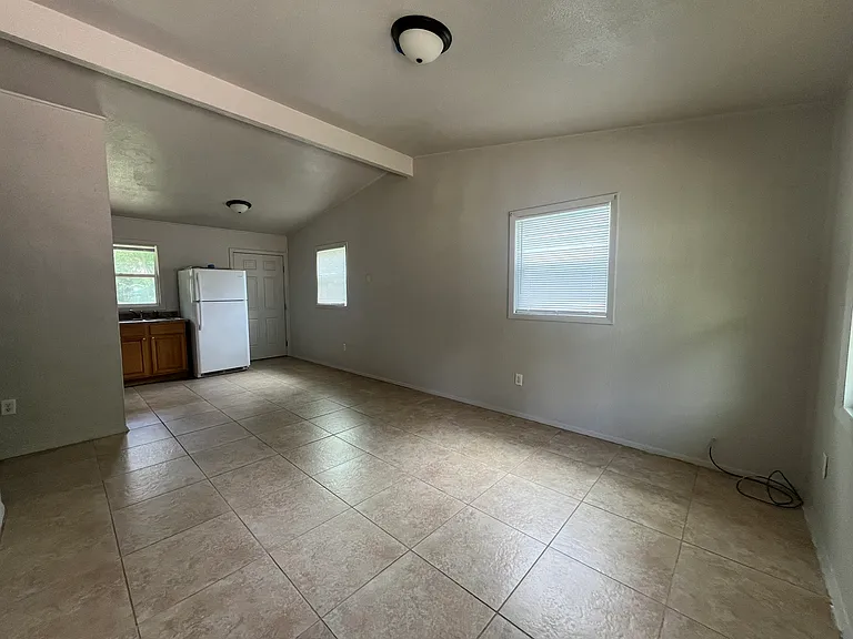 13711 NW 158th Pl — Photo 2