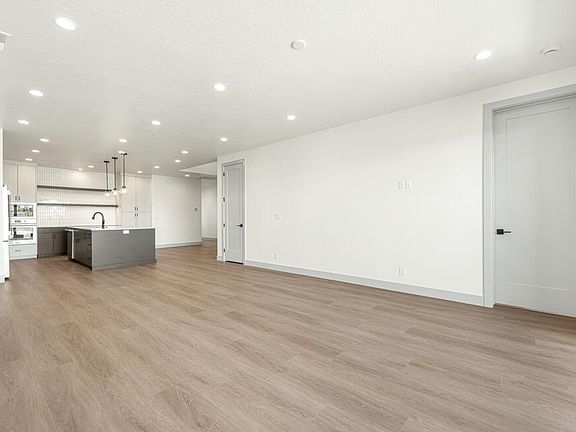 3rd image of 1474 N Palm Island Dr #33