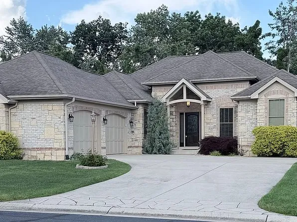 7514 Toscana Ct, Granger, IN 46530
