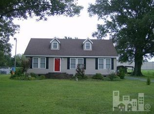 721 SE Railroad St, Wallace, NC 28466