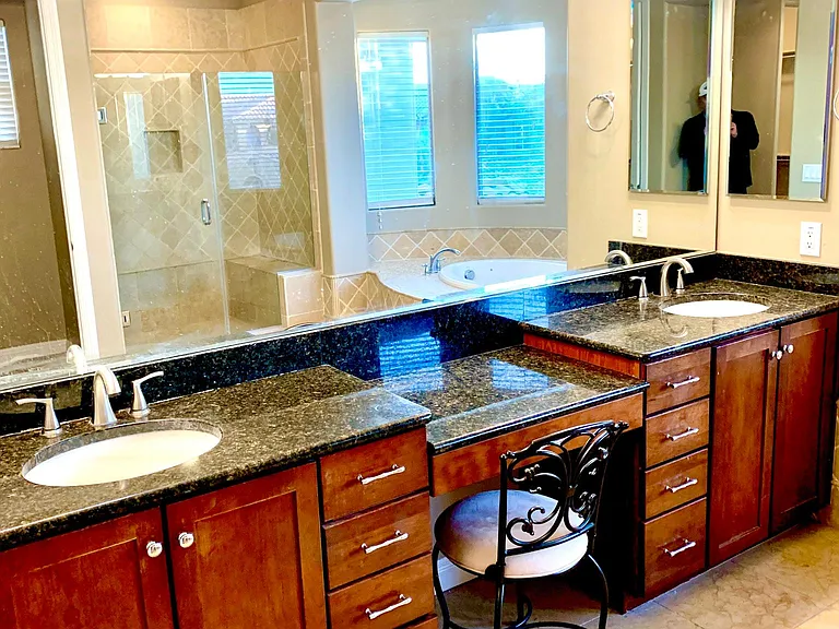 3927 E Rockingham Rd — Photo 17