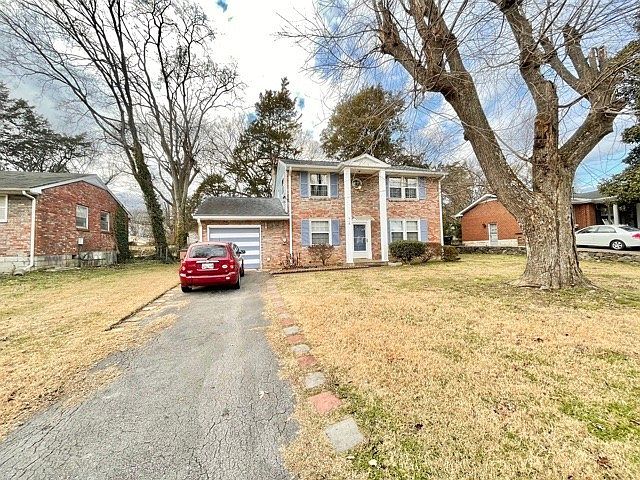 1st image of 618 Paces Ferry Dr