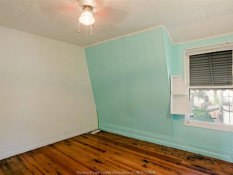 361 Josephine Ave — Photo 17