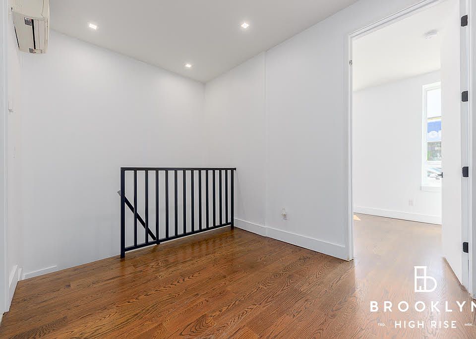1st image of 903 De Kalb Ave #2F