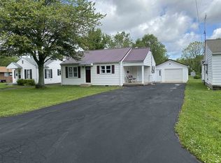 1070 W Vest St, Scottsburg, IN