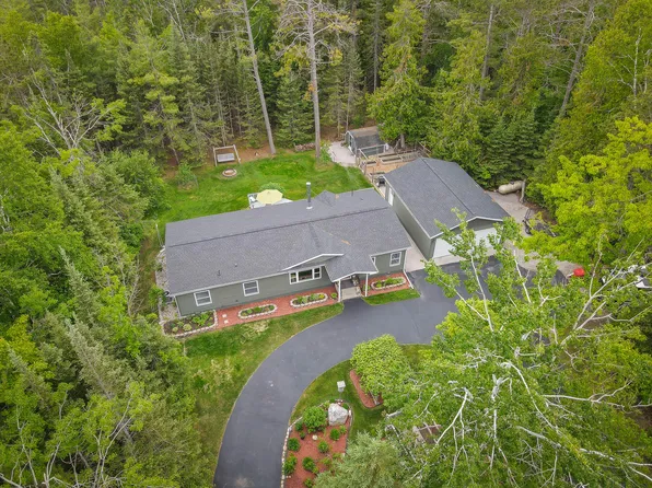 17203 Balsam Dr, Presque Isle, MI 49777
