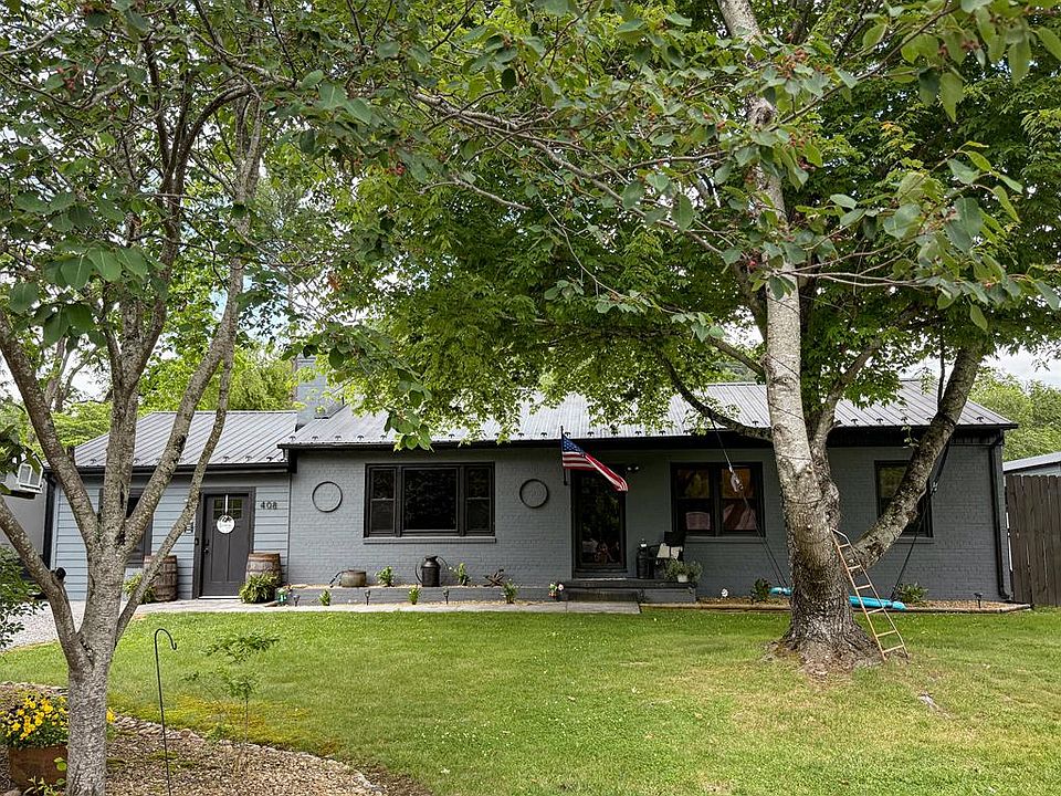 1st image of 408 S Railroad Ave