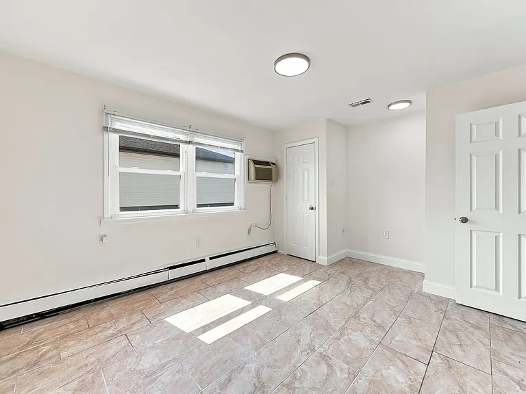 805 W New York Ave — Photo 7