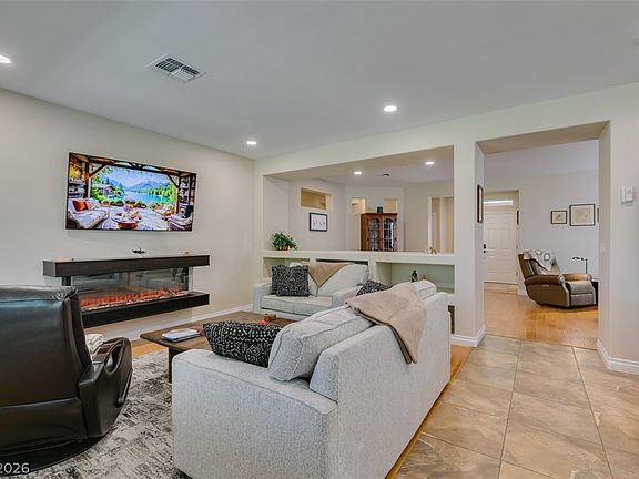 4th image of 491 Eagle Vista Dr
