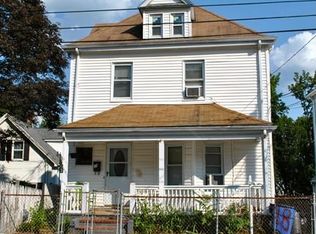 18 Hillis Rd, Hyde Park, MA 02136