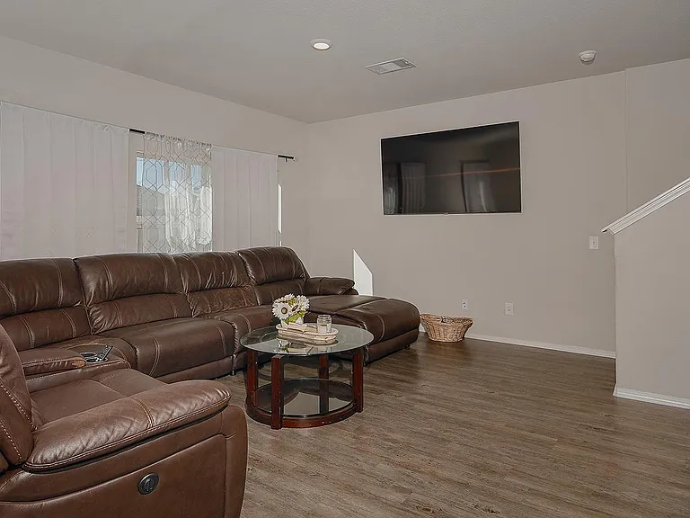 1822 Brushy Cedar Dr — Photo 6