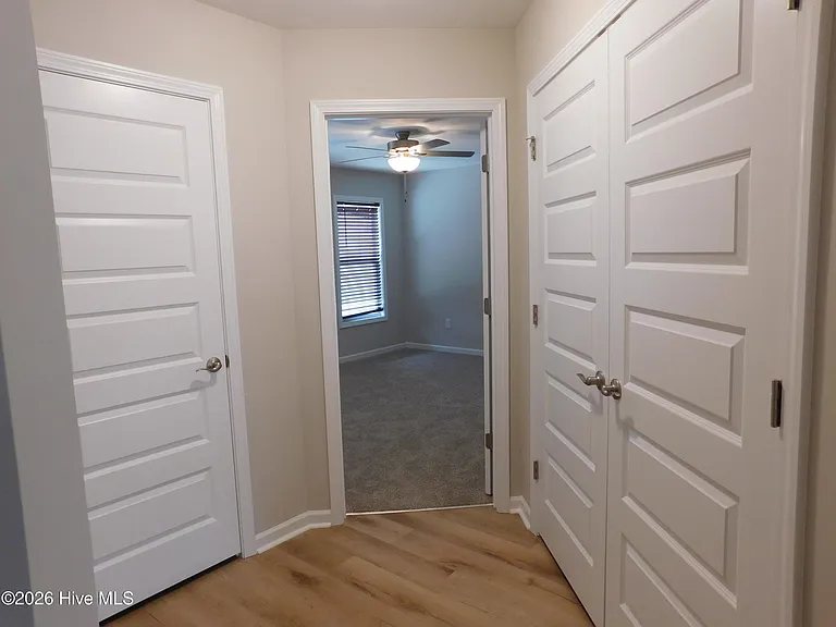 710 N B St — Photo 16