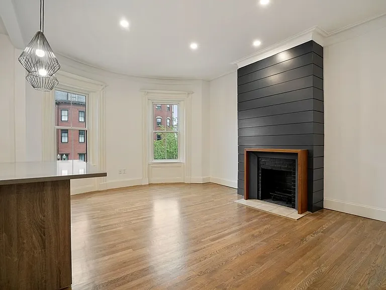 512 Massachusetts Ave #3 — Photo 9