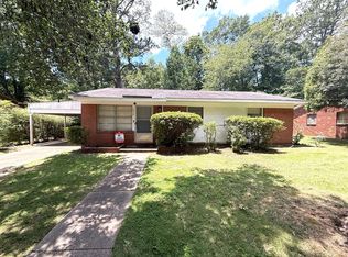 1826 Pinecrest Dr, Montgomery, AL 36107