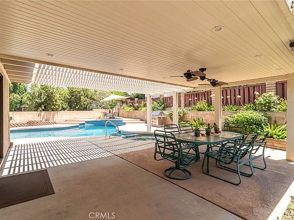 3rd image of 235 Pinewood Ct