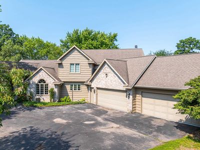 1749 Hawthorne Heights Dr, De Pere, WI, 54115