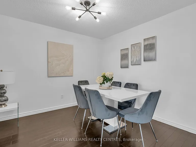 7811 Yonge St #407 — Photo 7