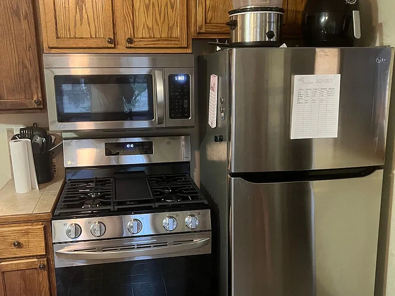 1518 W Arrowhead Rd — Photo 23