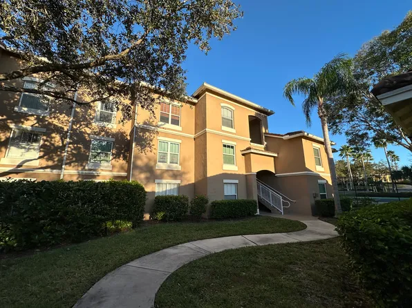 5095 Fairways Cir, Vero Beach, FL