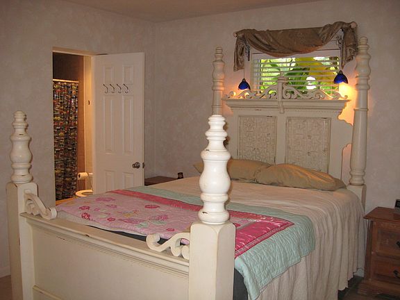 Large 2nd Bedroom 