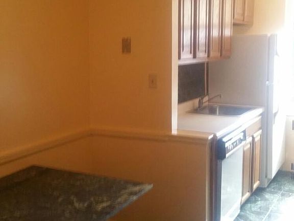 4th image of 15501 90th Ave APT 6H