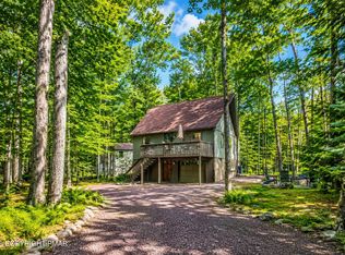 250 Wechquetank Dr, Pocono Lake, PA 18347