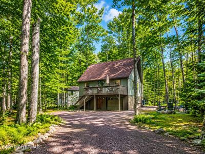 250 Wechquetank Dr, Pocono Lake, PA, 18347