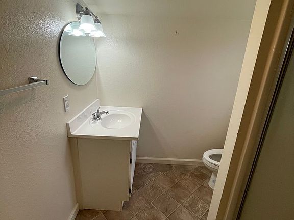 5th image of 559 Virginia Dr House 559