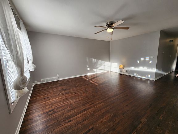 2nd image of 3105 Wallace Ave