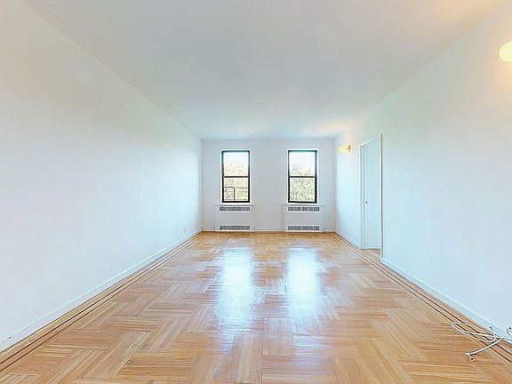 2nd image of 200 Haven Ave APT 3d