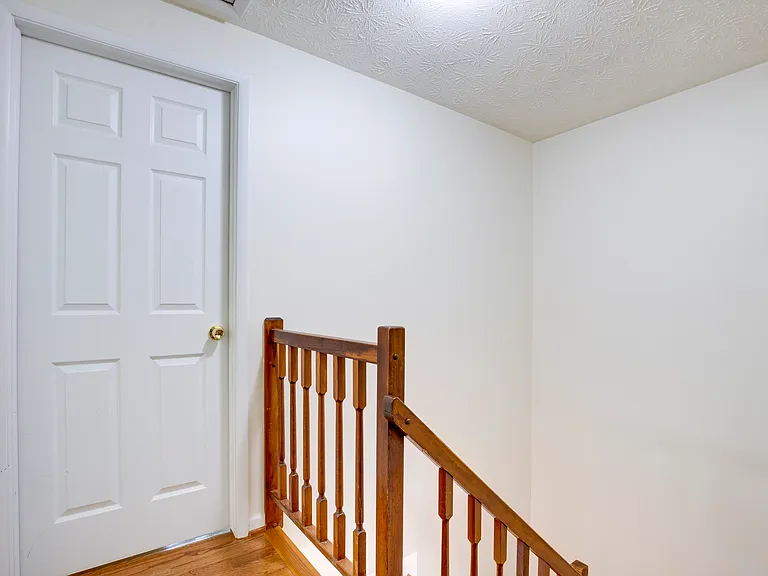 1604 Barnstead Dr — Photo 16