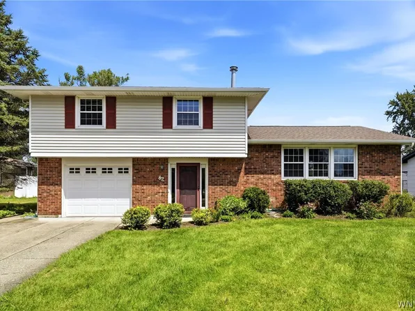 82 Impala Pkwy, Lancaster, NY 14086