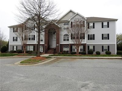 3704-3D Cotswold Ter, Greensboro, NC, 27410